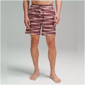 Lululemon Men’s Pool Short 7” in Island Bloom